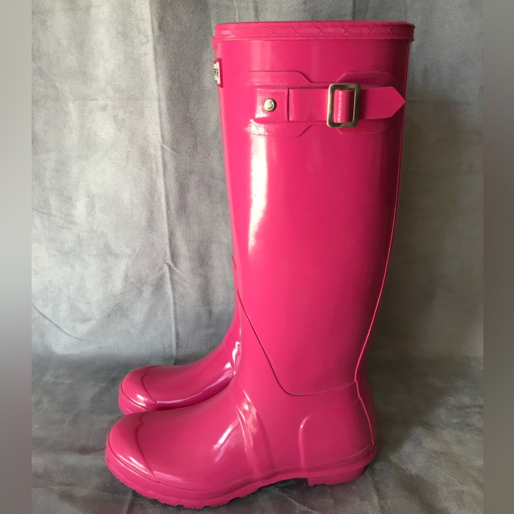 Hunter rain boots in size 7